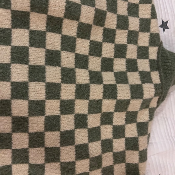 Like new green cardigan - Picture 8 of 9